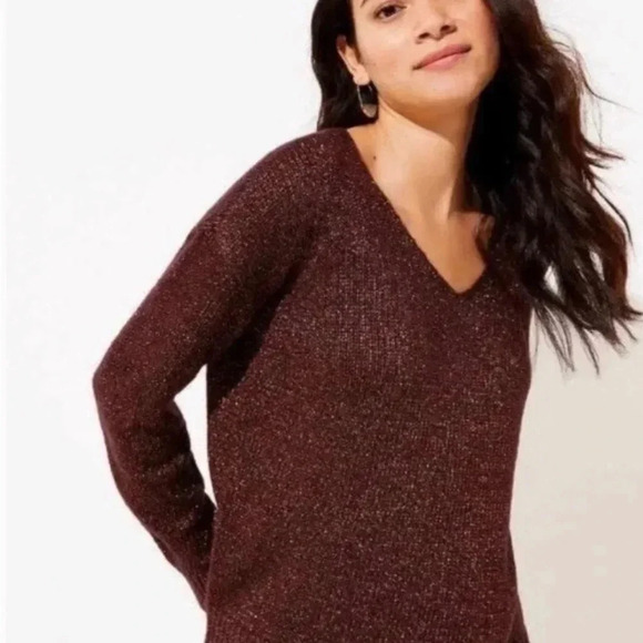 LOFT Sweaters - LOFT bronze metallic sheen v-neck sweater sz S chic holiday glitter party EUC